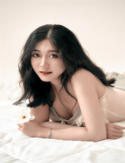 抛夫弃女我夺冠你哭啥人性探讨：人性本质与道德困境思考，加长版本